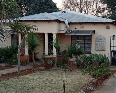 4 Bedroom House For Sale In Pretoria North