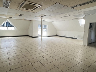 Commercial property to rent in Somerset West Central