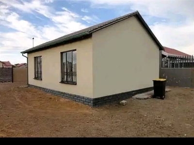 Department Of Human Settlement For More Information Contact Mr Maile Lebogang 071 254 4621, Meadowlands | RentUncle
