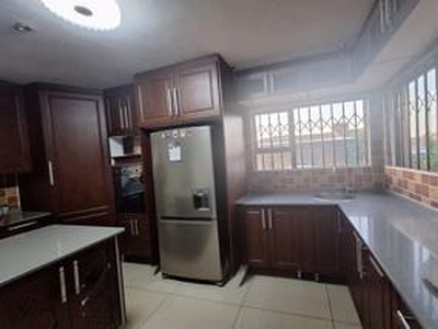 House for Sale in Spruit View