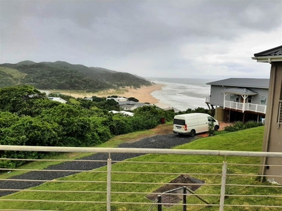 6 Bed House in Morgans Bay
