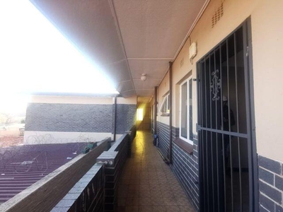 Apartment For Rent In Florida, Roodepoort