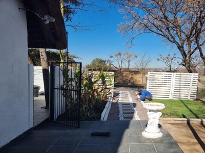 1 Bedroom cottage to rent in Chartwell, Randburg