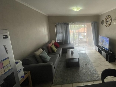 2 Bedroom apartment to rent in Wilgeheuwel, Roodepoort