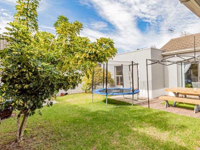 3 Bedroom house for sale in Rondebosch, Cape Town