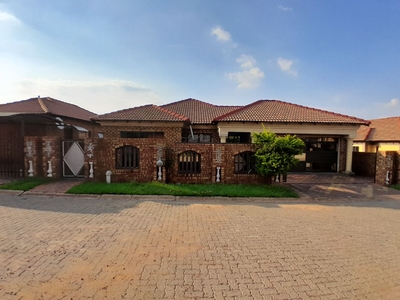 1 Bedroom Compound To Let in Mhluzi