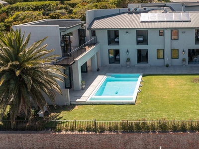 House For Sale in CAMPS BAY