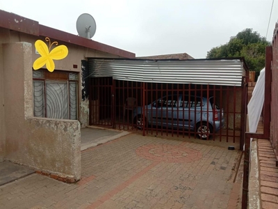 House For Sale in DAVEYTON