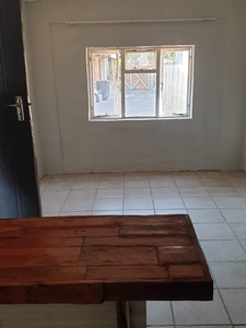 One & Half Bedroom Flat to let (Vanderbijlpark)