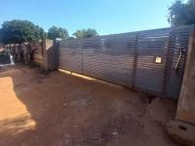 2 Bedroom House for Sale For Sale in Thohoyandou - MR566164
