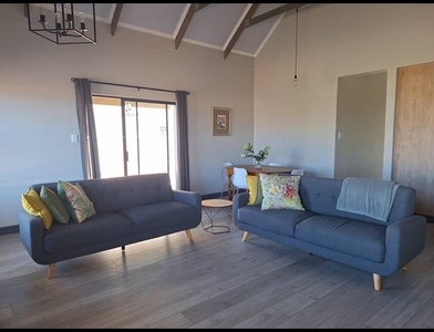 2 bed property to rent in altona village