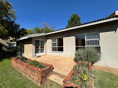 2 Bedroom Sectional Title To Let in Parys