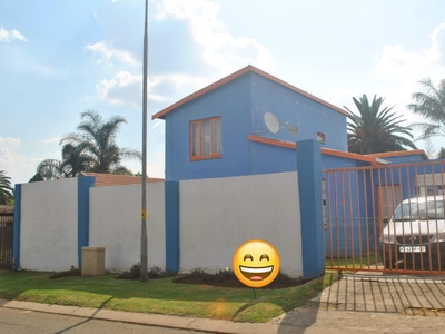 4 Bedroom home for rent in Mimosa park
