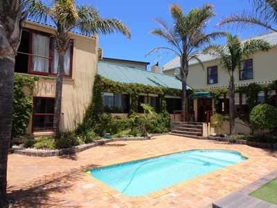 House for sale with 5 bedrooms, Myburgh Park, Langebaan