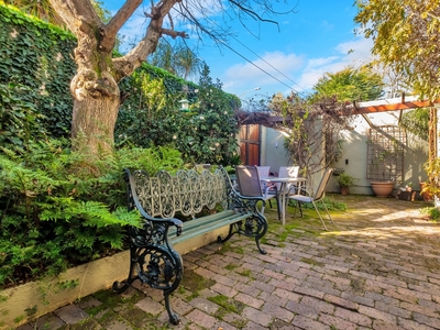2 bedroom house for sale in Parktown North