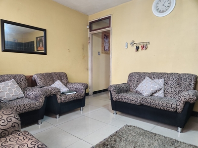 3 bedroom house for sale in Isipingo Rail