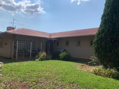 3 Bedroom House Sold in Vanderbijlpark CE 2