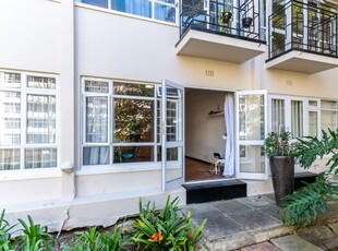 Bachelor apartment to rent in Rondebosch