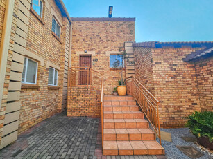 2 Bed Townhouse/Cluster for Sale Mooikloof Ridge Pretoria East