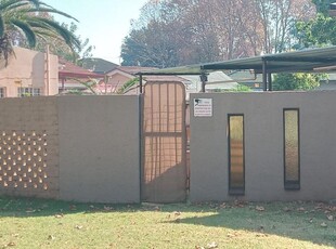 3 Bedroom House For Sale in Benoni West