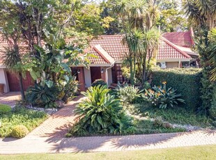 3 Bedroom House For Sale in Silver Lakes Golf Estate