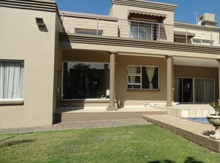 4 Bedroom house to rent in Dainfern Golf Estate, Sandton