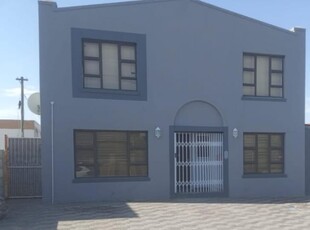 4 Bedroom house to rent in Grassy Park, Cape Town