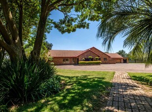 House For Sale in Benoni North