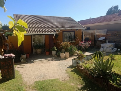 2 Bedroom House For Sale in Ormonde
