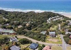 735m² Vacant Land Sold in Cintsa East