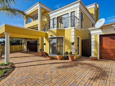 6 bedroom, Blaauwberg Western Cape N/A