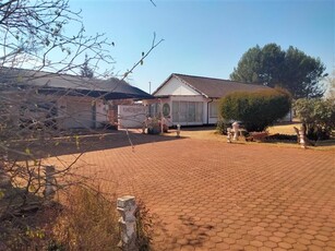 2 ha Farm in Tarlton