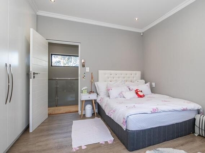 3 bedroom, Cape Town Western Cape N/A