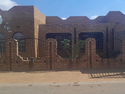 3 Bedroom Freehold Sold in Kwa-Thema Central