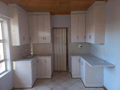 Apartment For Rent In Hadison Park, Kimberley