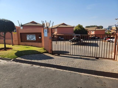 Apartment For Sale In Delarey, Roodepoort