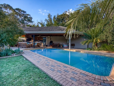Farm For Sale in Sir Lowrys Pass, Somerset West