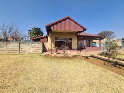 House For Sale in Brakpan Central