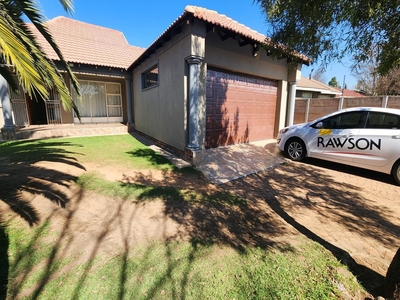 House For Sale in Crystal Park