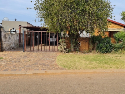 House For Sale in Eldorado Park