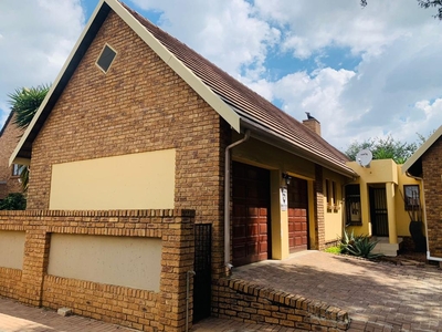 House For Sale in Glen Marais