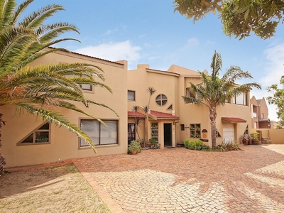 House For Sale in Greenways Golf Estate, Strand