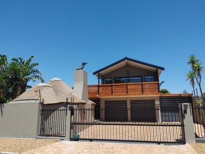 House For Sale in Panorama, Parow
