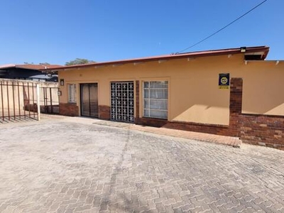 House For Sale In Proclamation Hill, Pretoria