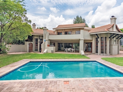 House For Sale in Tres Jolie, Roodepoort