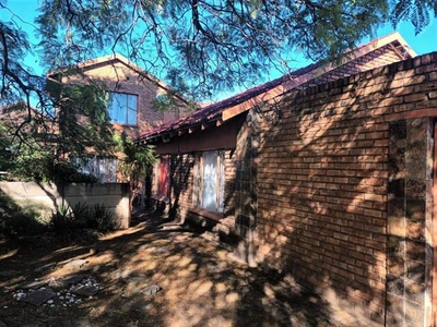 House For Sale In Witbank Ext 41, Witbank