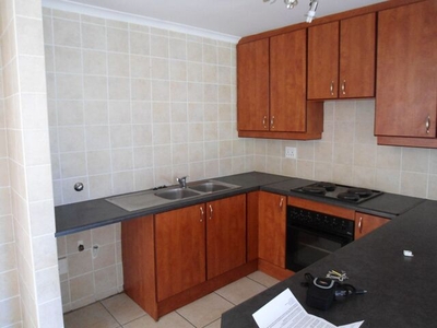 Townhouse For Rent In Heritage Park, Somerset West