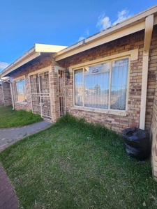 Townhouse For Sale In Ashbury, Bloemfontein