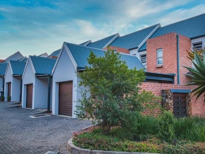 Townhouse For Sale In Southdowns Estate, Centurion