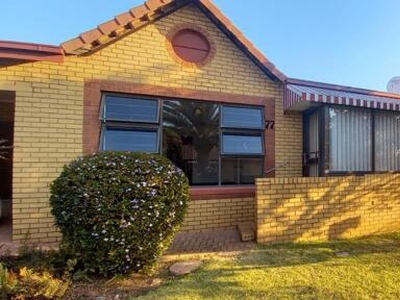 Townhouse For Sale In Wilro Park, Roodepoort